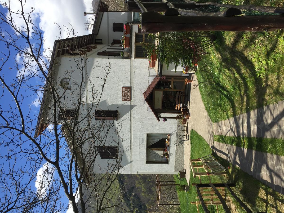 Albergo Ristorante La Selva Orsigna Exterior foto